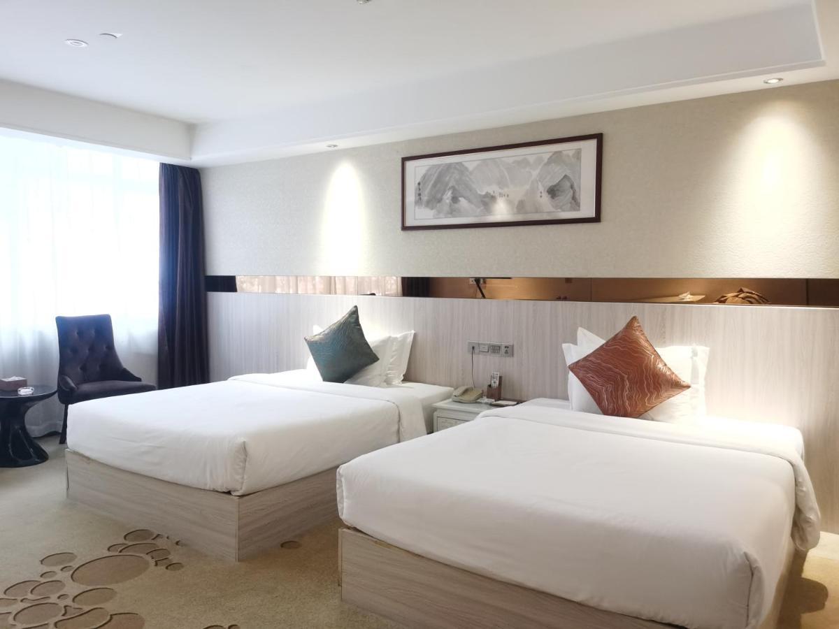Paco Hotel Tianhe Coach Terminal Metro Satation Guangzhou-Free Shuttle Bus For Canton Fair Ngoại thất bức ảnh