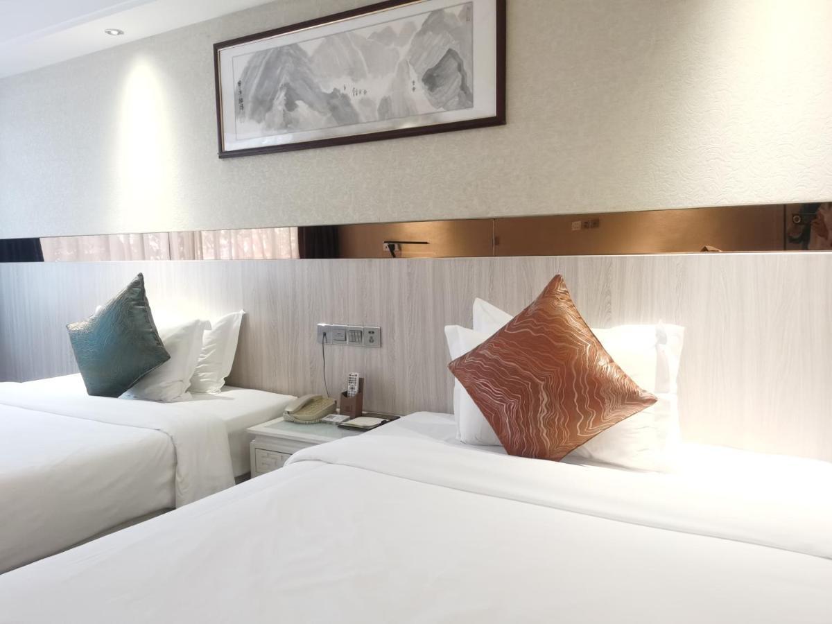 Paco Hotel Tianhe Coach Terminal Metro Satation Guangzhou-Free Shuttle Bus For Canton Fair Ngoại thất bức ảnh