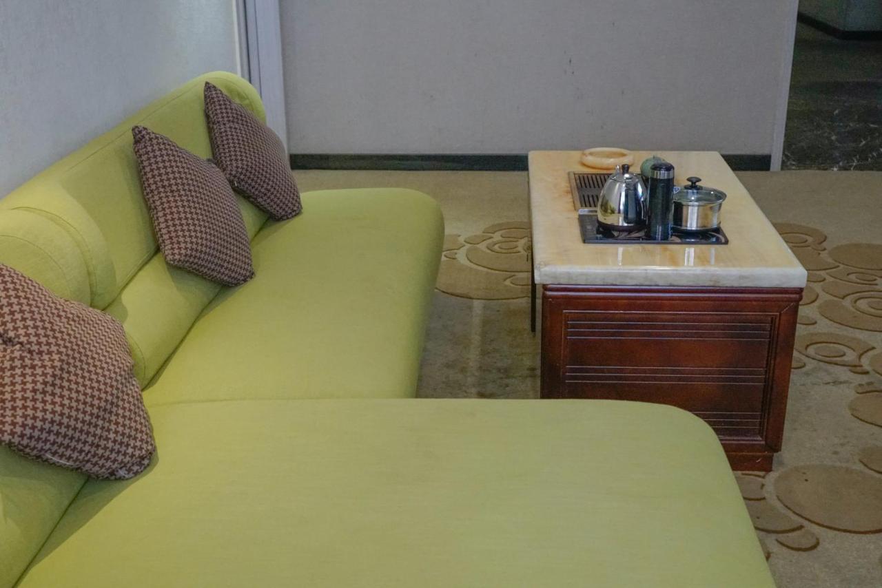Paco Hotel Tianhe Coach Terminal Metro Satation Guangzhou-Free Shuttle Bus For Canton Fair Ngoại thất bức ảnh